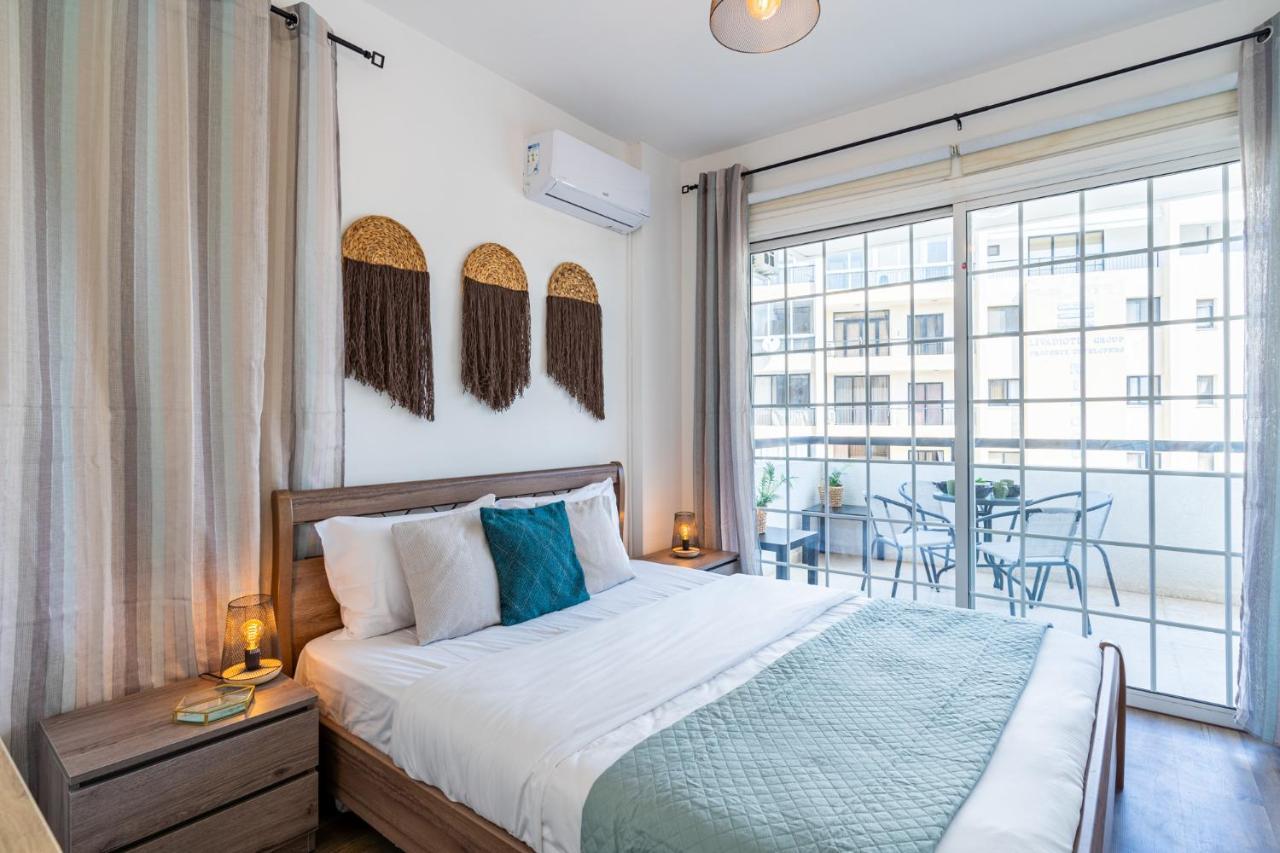 Araminta 2-Bedroom Apartment In Larnaca Extérieur photo