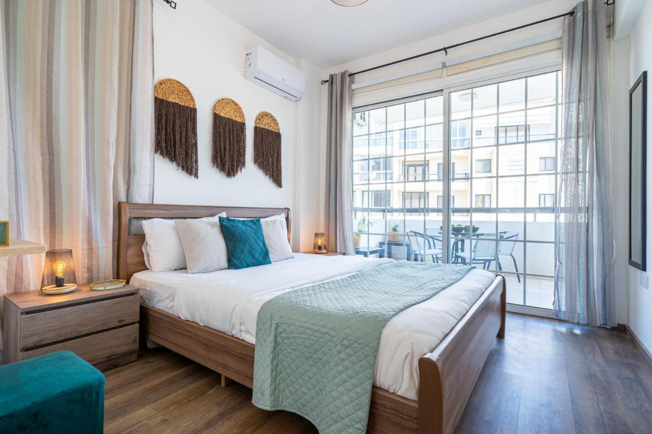 Araminta 2-Bedroom Apartment In Larnaca Extérieur photo