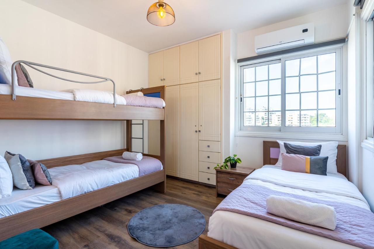 Araminta 2-Bedroom Apartment In Larnaca Extérieur photo